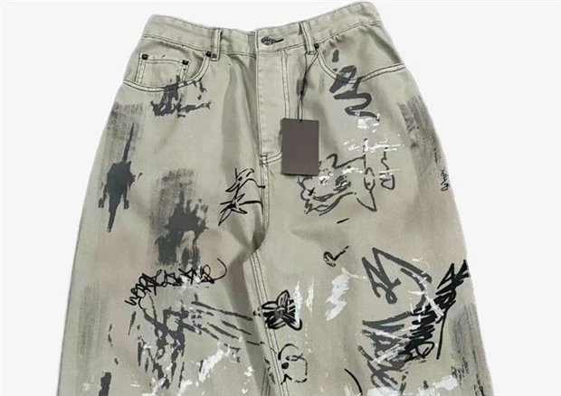 Balenci Graffiti Denim