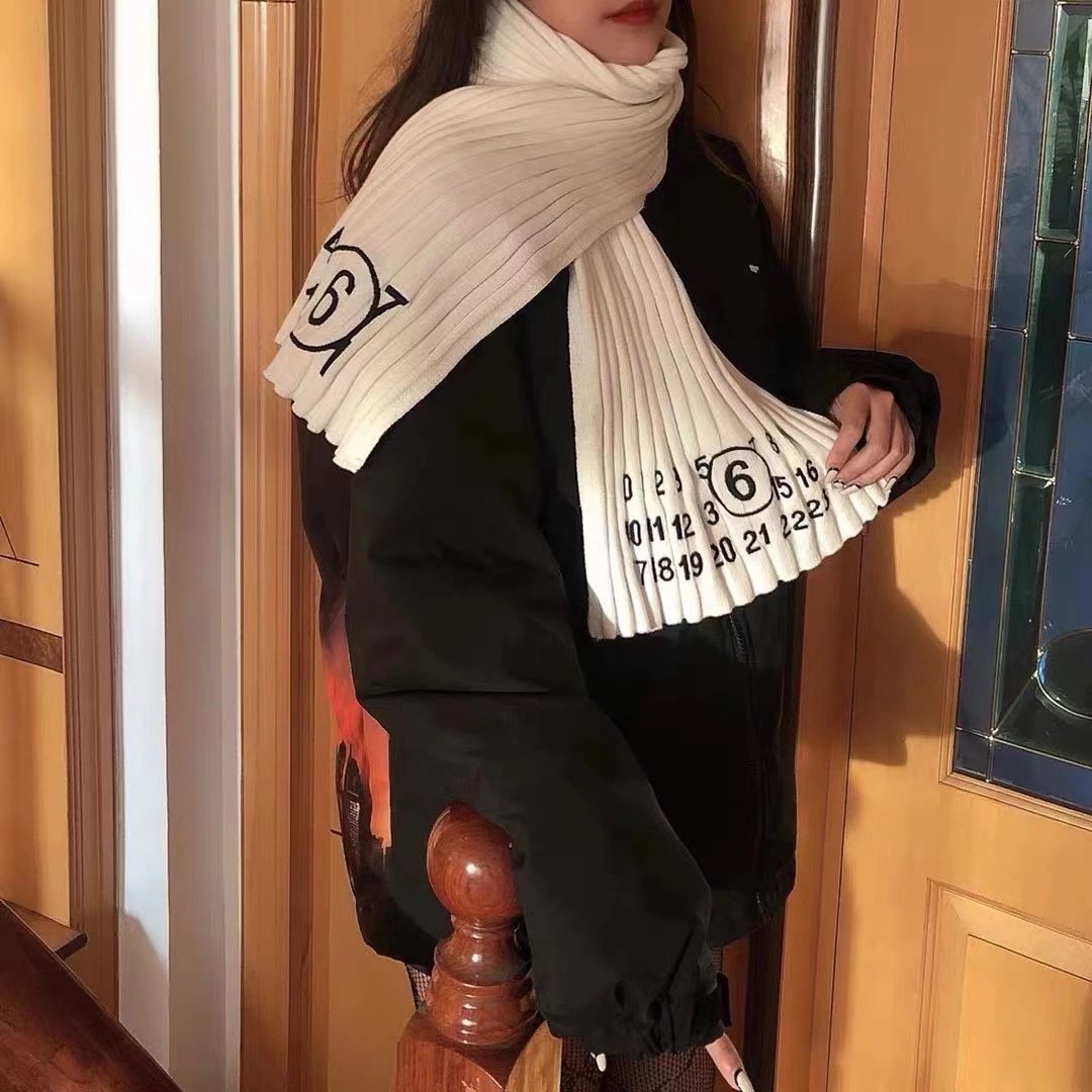 Maison Margela Scarf