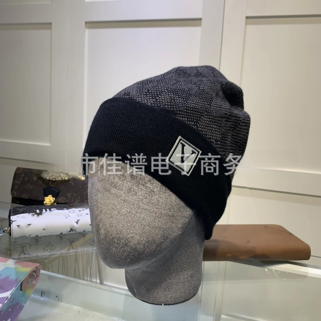 Vouis Luitton Beanie