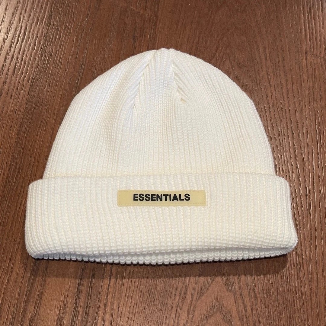 Ess3ntials Beanie