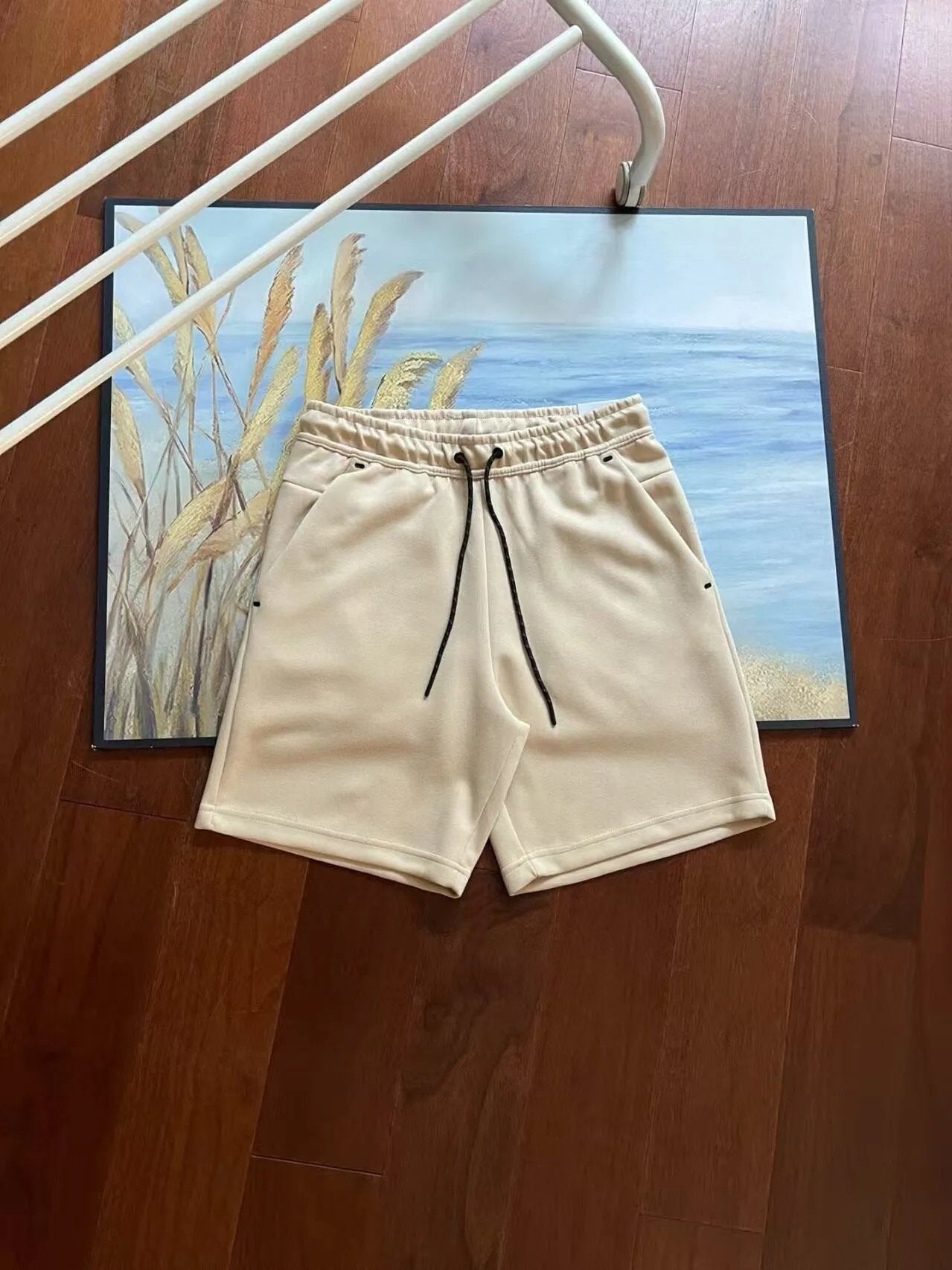 Nikee Tech Fleece Shorts