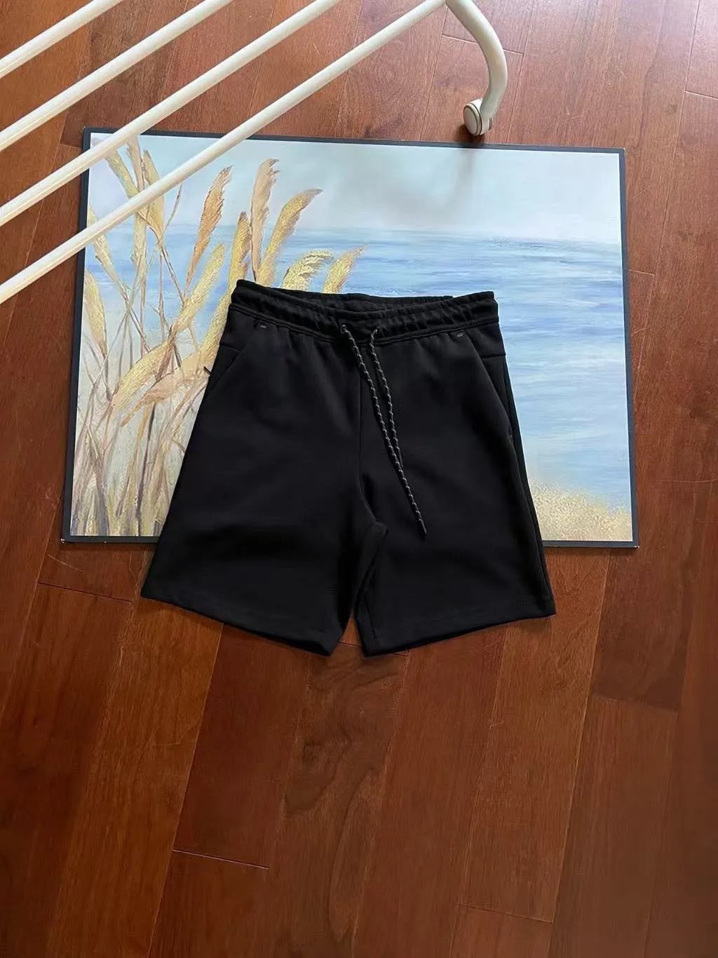 Nikee Tech Fleece Shorts