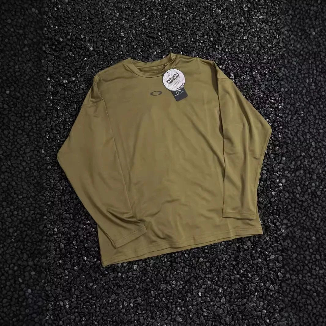 0akley longsleeve