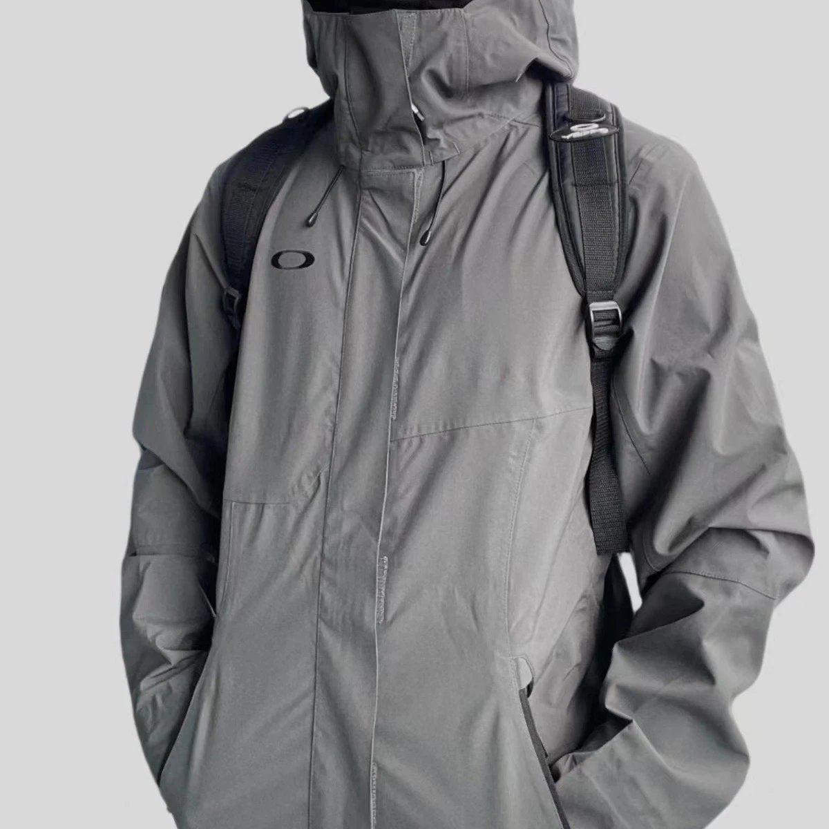 0akley Windbreaker