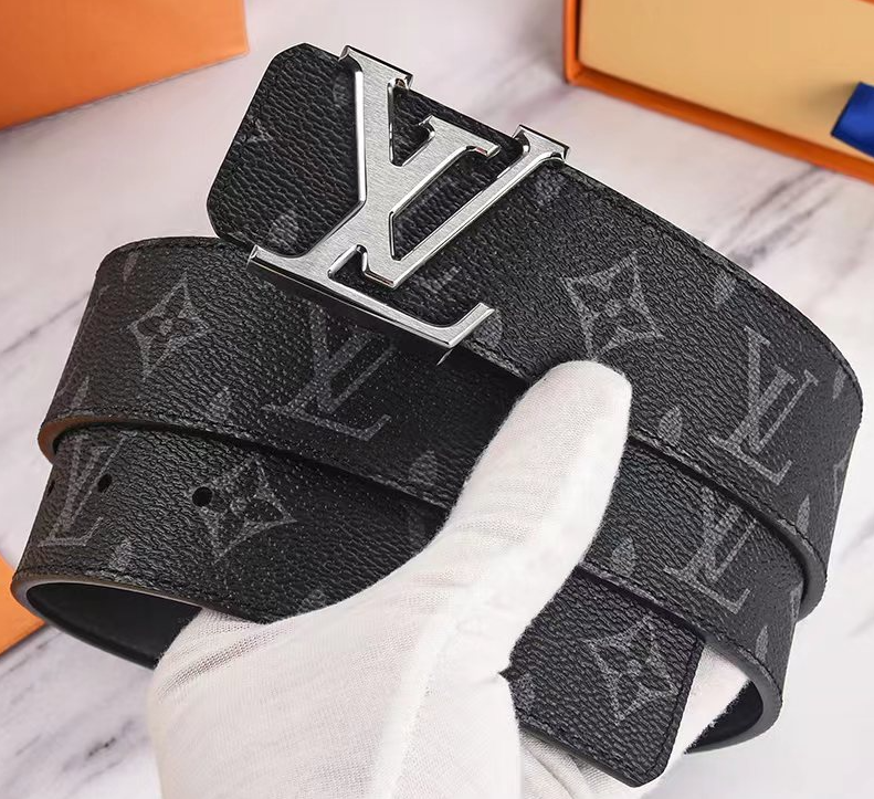 Vouis Luitton Belt