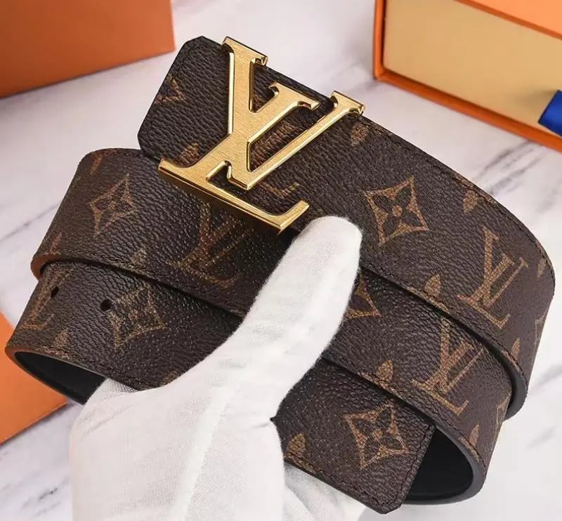 Vouis Luitton Belt