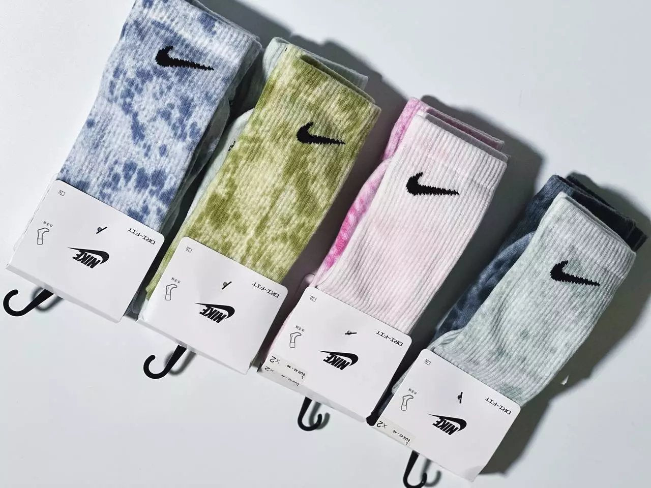 Nikee Colorful Socks