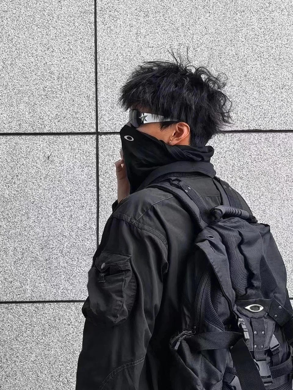 0akley Balaclava Mask