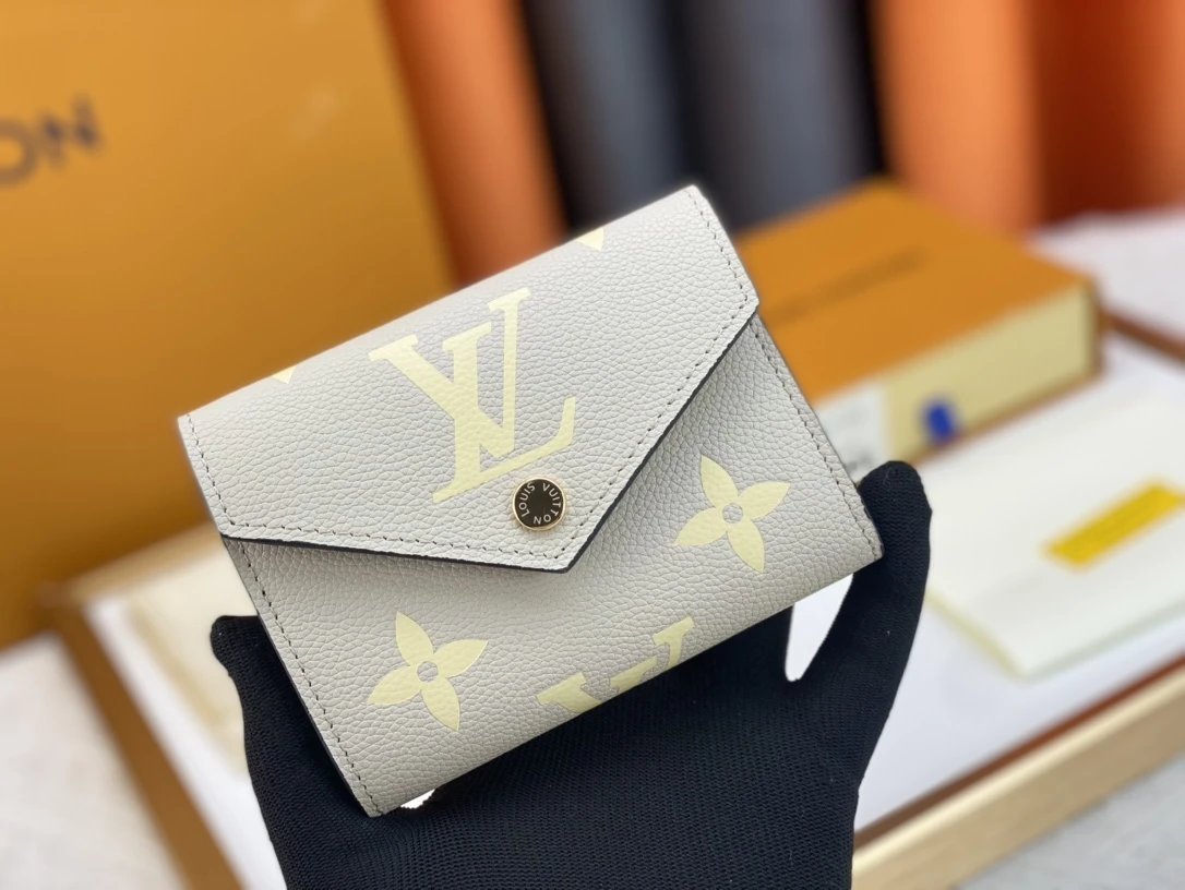 Vouis Luitton Black Monogram  Wallet