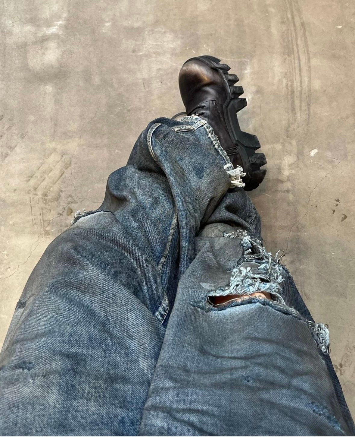 Balenci Mud Distressed Denim