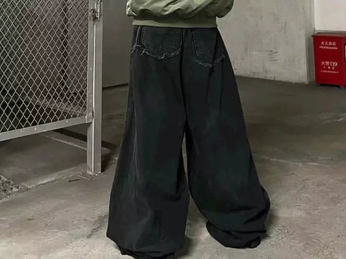 Vetement* Ripped Denim