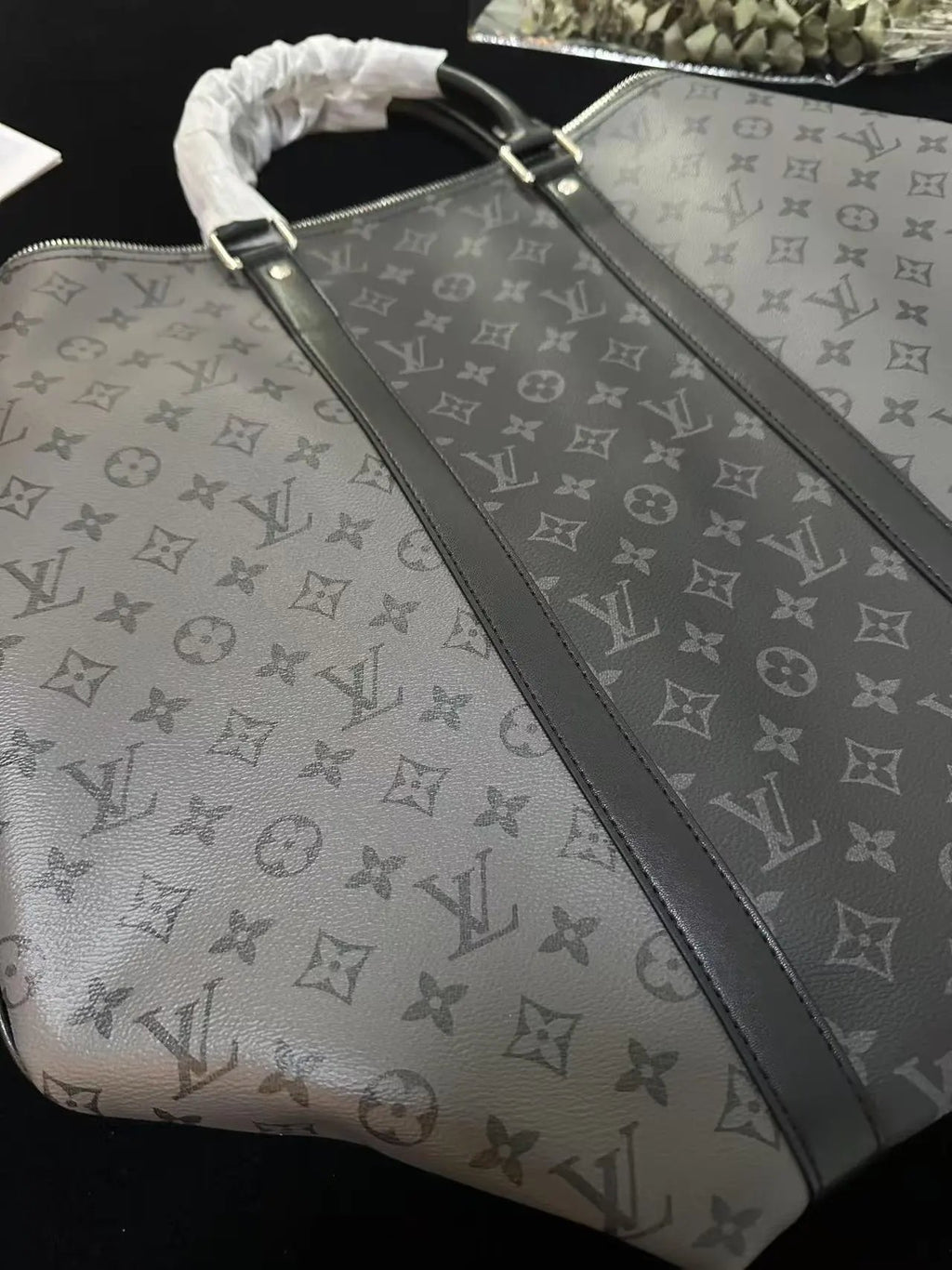 Vouis Luitton Duffle Bag