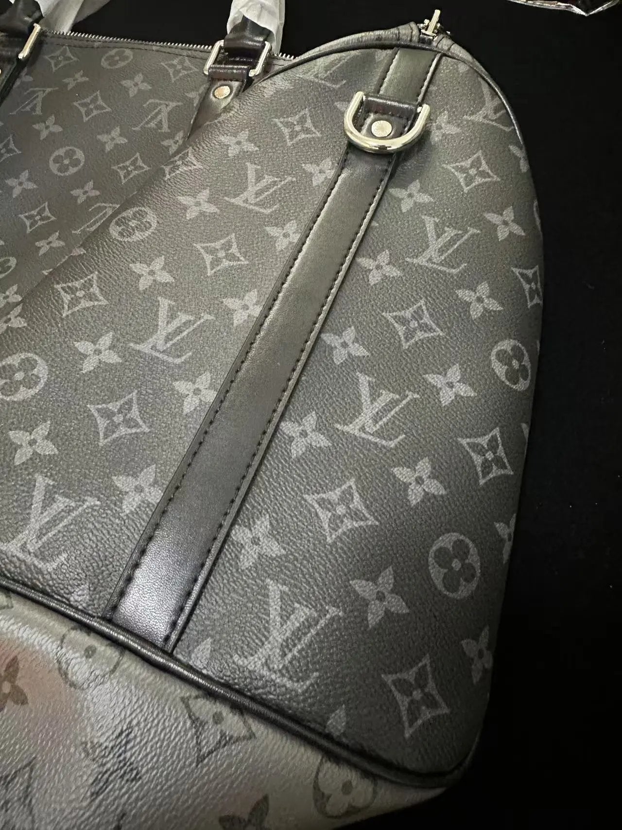 Vouis Luitton Duffle Bag