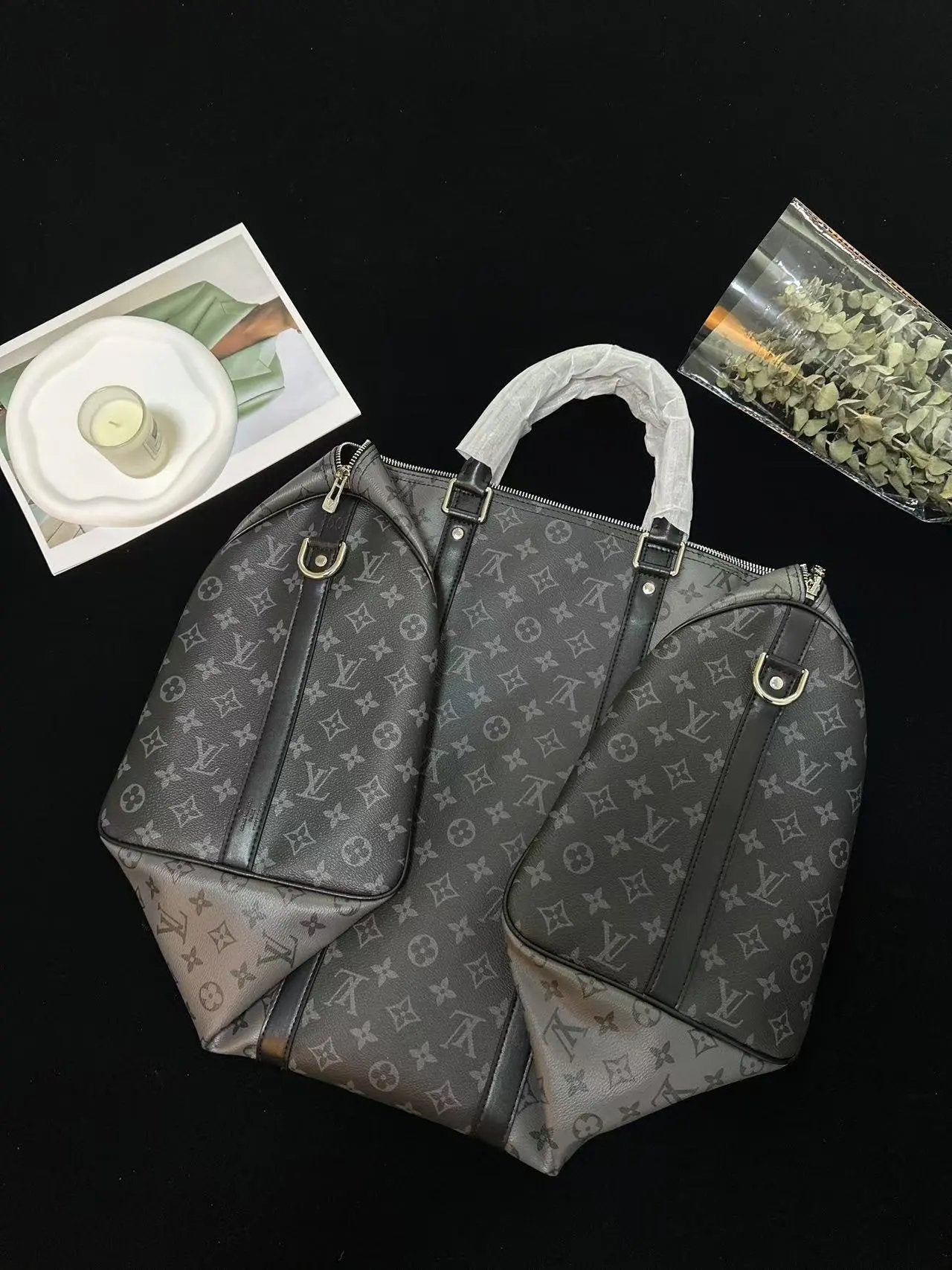 Vouis Luitton Duffle Bag