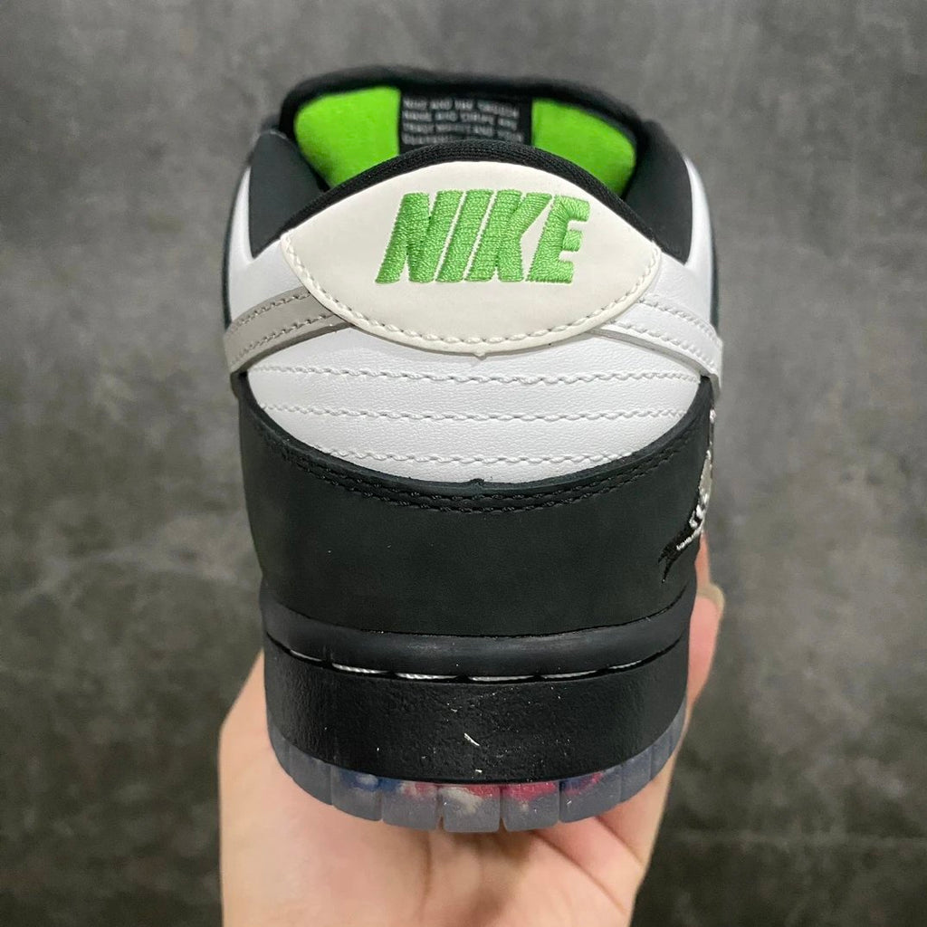 Nikee Dunk's  Trav!s Scott