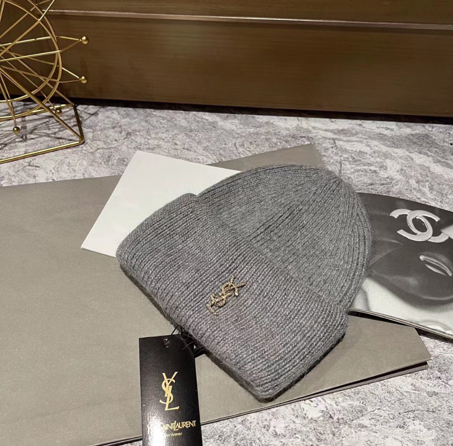 YS*  Beanie