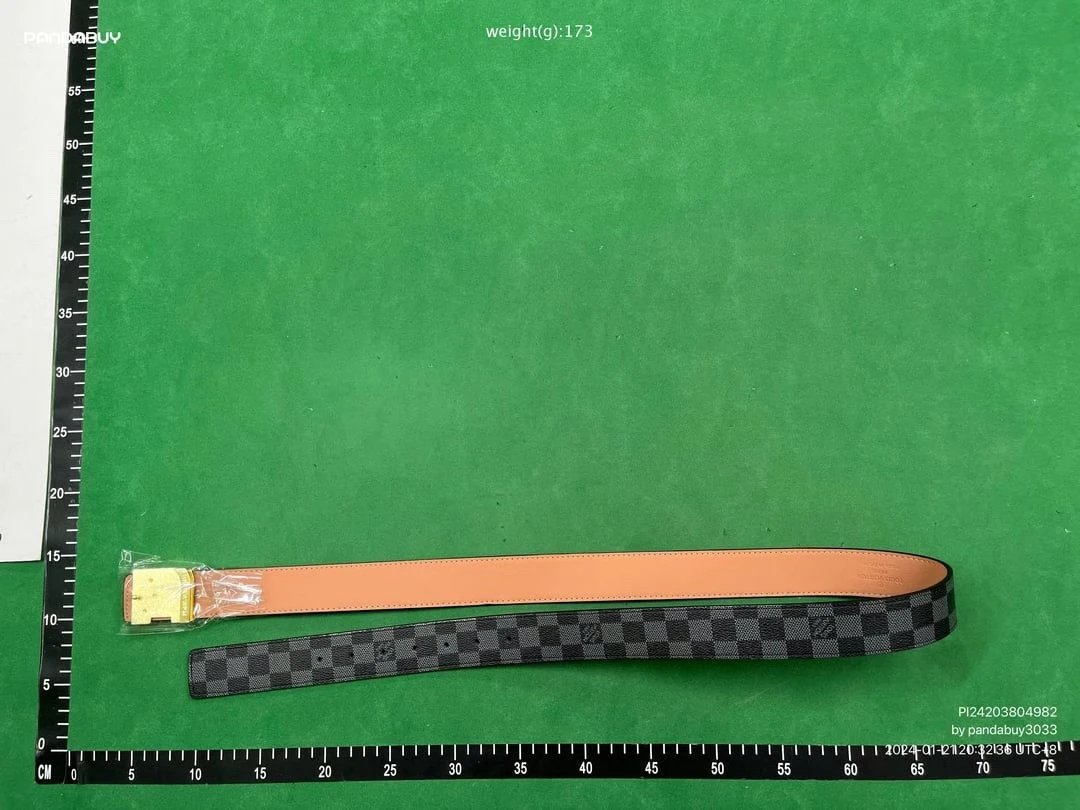 Vouis Luitton Belts