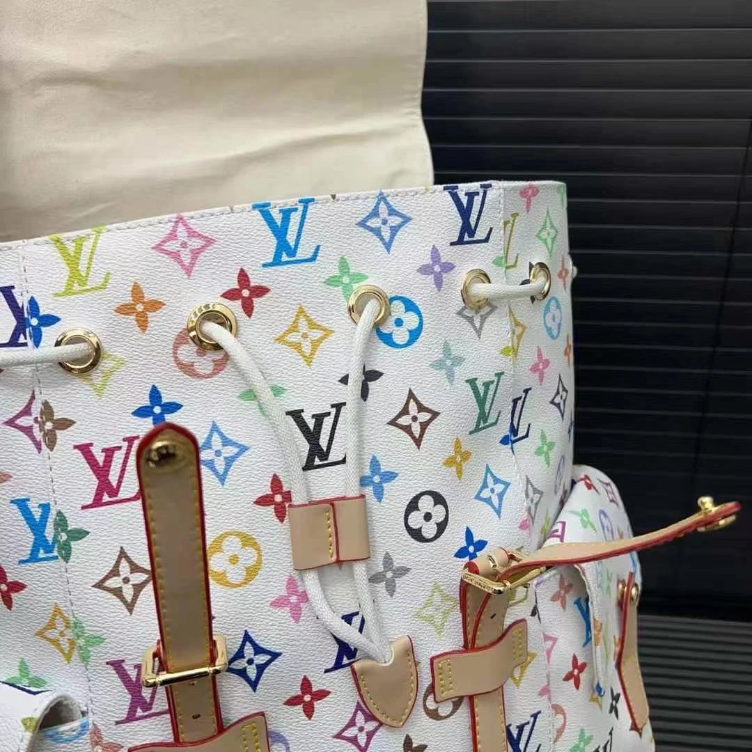 VL Christopher  Backpack