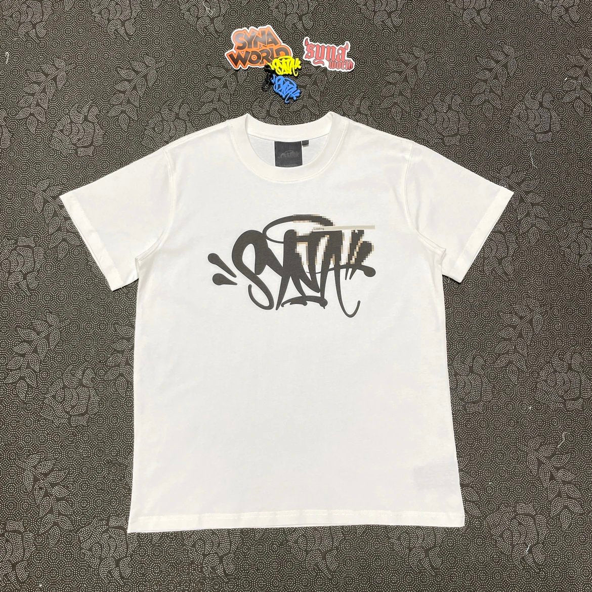 Syna W0rld tee