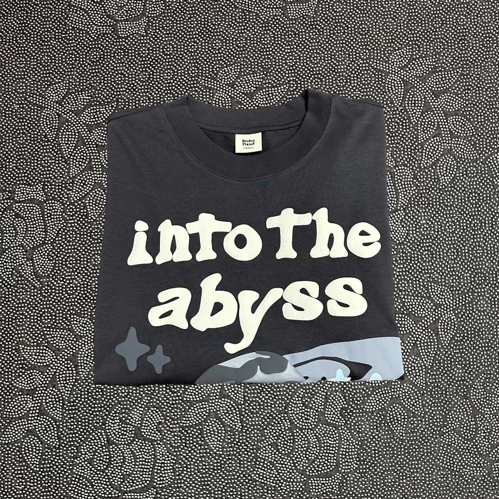 Br0ken Planet in to the abyss tee