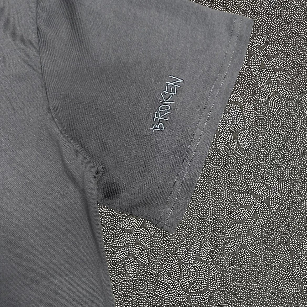 Br0ken Planet in to the abyss tee