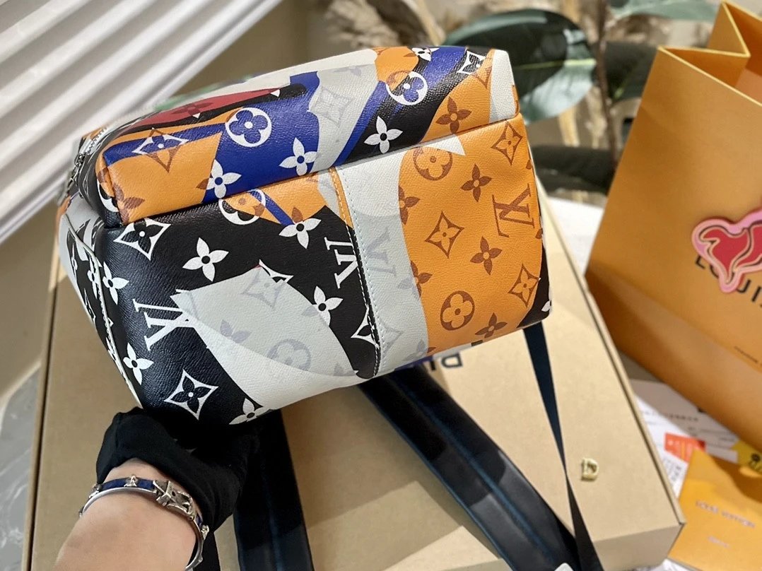 VL Monogram  Paint Backpack